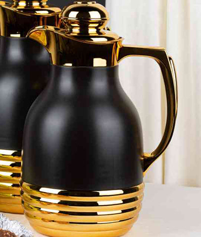 Vacuum Flask For Coffee From Waves - Black